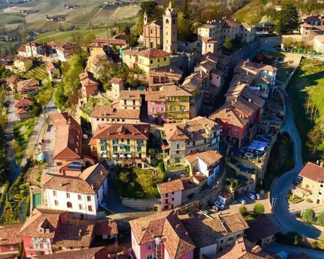 Langhe Belvedere Apartment Monforte dʼAlba Exterior foto