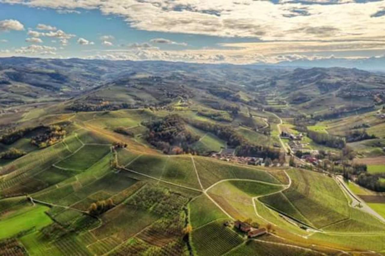 Langhe Belvedere Apartment Monforte dʼAlba Exterior foto